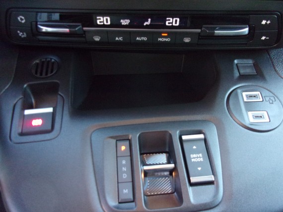 CITROEN Berlingo Berlingo N1 1-015.jpg